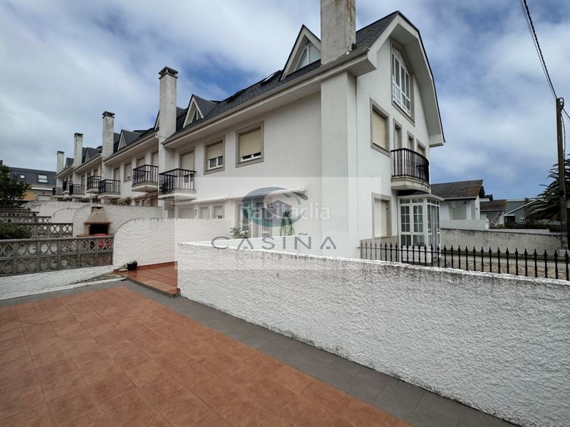 Foto aa50f081-a344-4689-818d-27db8115a7a5. Casa a avenida breogan 29 a Foz