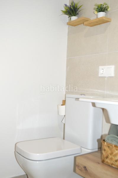 Foto 0f1ee978-5423-48c8-85dc-80d671932f6e. Affitto appartamento in carrer de josep ballester 29 in Valencia