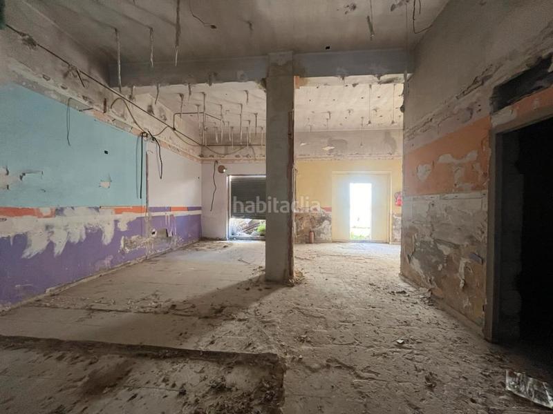 Foto f001d3f0-f688-40c5-8c46-1f7ccb7e767a. Local comercial a La Bega Baixa - Plaza Xúquer Valencia