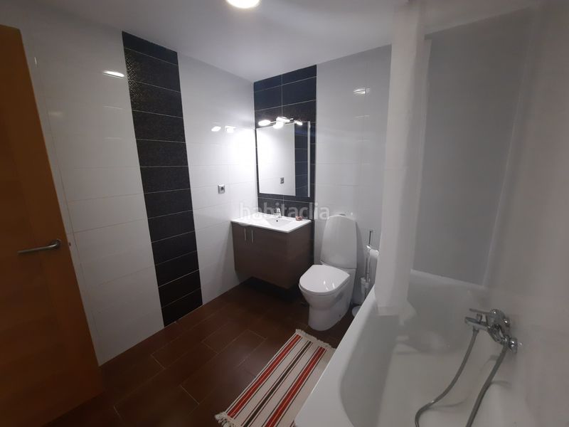 Foto 3eb3ef18-2cc2-4dd8-8c5e-53e53a5bb361. Rent flat with heating in Alameda Park Manises