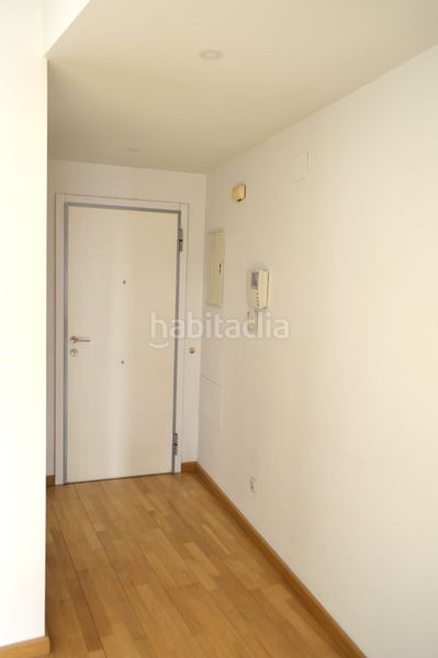 Foto 836ee650-a374-4e7e-b4fc-0ce46c8d8e2b. Rent flat with heating parking in La Constitución-Canaleta Mislata