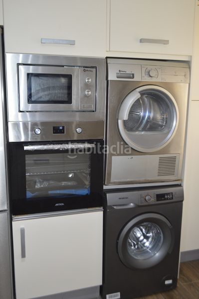 Foto 333c4c7a-b063-4c20-87ad-b316b9aa16ab. Rent duplex with heating in Alameda Park Manises