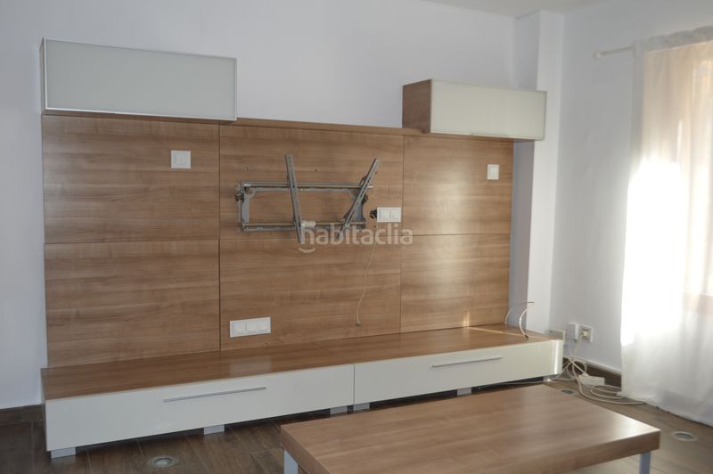 Foto a72469d0-8ea0-4716-9116-a73f7189a278. Rent duplex with heating in Alameda Park Manises
