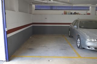 Lloguer Aparcament cotxe a Carrer del puig 16. Alquiler plaza de garaje en c/el puig, 16