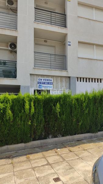 Foto 5da40232-1647-4d76-bcb9-5816494701d5. Local comercial a avinguda de les guilleries 27 a Coma-ruga