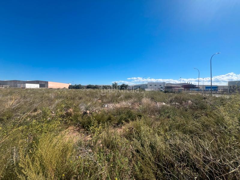 Foto 367e2aa8-2e56-4722-b626-f03cd4ffc94c. Gewerbliches grundstück in carrer curtidors 44 in Valls