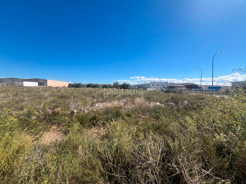 Foto 4f91dd00-d7c3-420d-bdb1-d86b2f8eb8cd. Solar industrial en carrer curtidors 44 en Valls