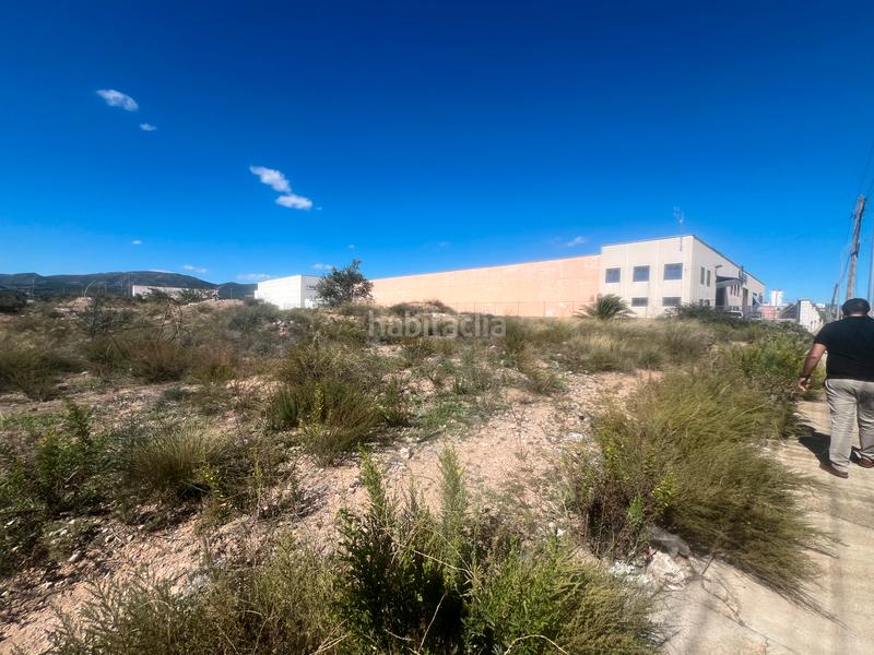 Foto aac89dc4-2fd7-486a-a237-2ebde0863783. Solar industrial en carrer curtidors 44 en Valls