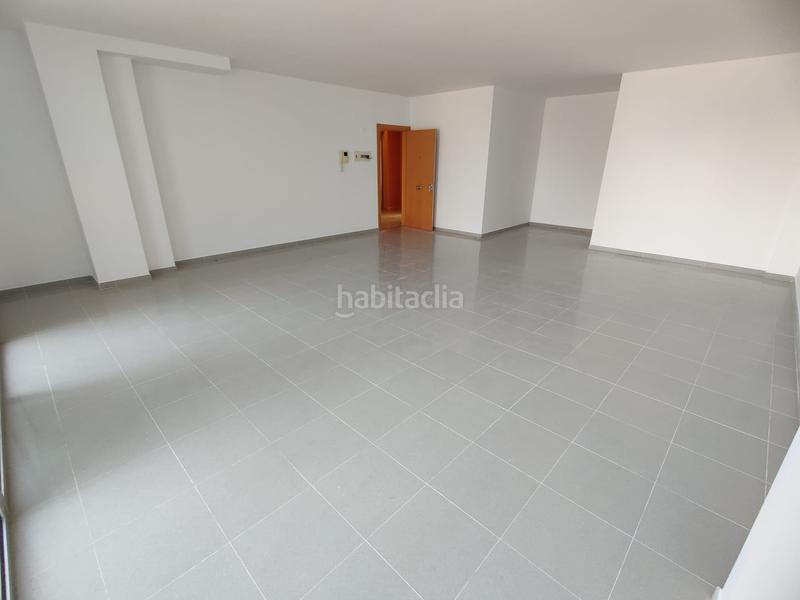 Foto 43ffe5ff-39aa-4a42-a91f-68701f9f0375. Oficina  de venta en Cunit residencial Cunit