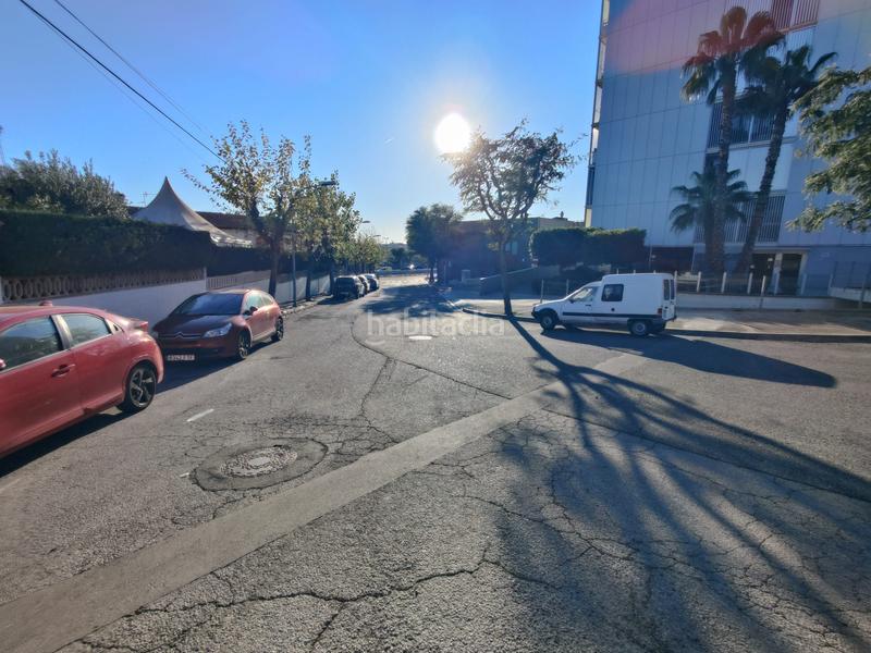 Foto b71aa1a8-ea2e-489e-881f-07533138a29e. Oficina  de venta en Cunit residencial Cunit