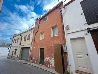 Casa adossada  Carrer vidal i barraquer. Casa de venta en llorenç del penedés