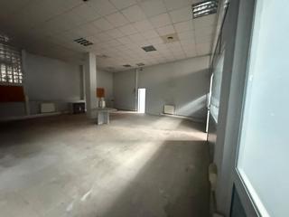 Business premise in Avinguda de catalunya 11. Local de venta en torredembarra