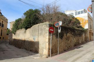 Terreny residencial  Carrer montserrat