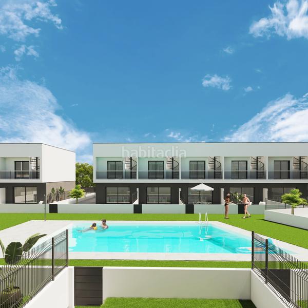 Foto 443e9bd8-347a-427a-a252-f9e5a5ed249d. Semi detached house 114m<sup>2</sup> in carrer mare nostrum 1 in Coma-ruga platja Coma-ruga