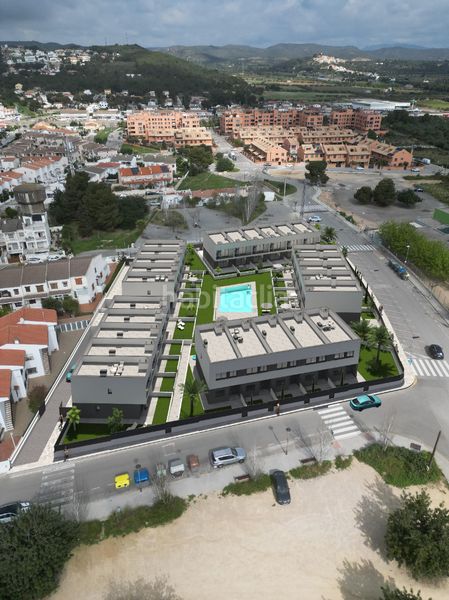 Foto 9f2238c8-9912-4fec-b7ff-825fe4a244c0. Casa adossada 115m<sup>2</sup> a carrer mare nostrum 1 a Coma-ruga platja Coma-ruga