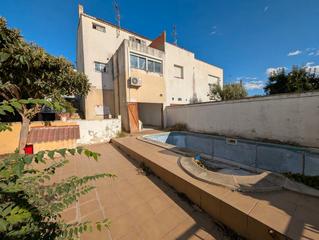 Casa adossada  Carrer de siurana. Casa adosada de venta en tarragona