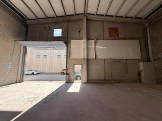 Nau industrial a Carretera Vendrell 45