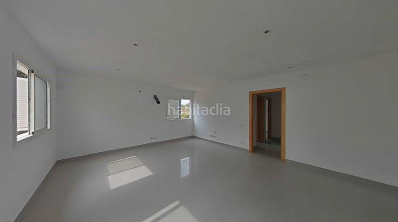 Foto 11fe164b-2a9f-435c-8f57-20df09f56af4. Chalet avec parking dans Canyelles