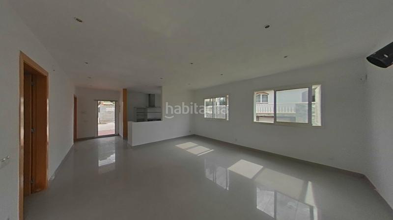 Foto d2fa79ca-4545-43cd-bf9e-24ca5c465163. Chalet avec parking dans Canyelles