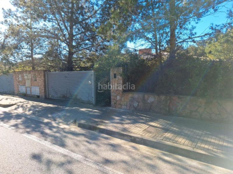 Foto f9ac3a49-964c-49e4-b196-be59130200d5. Terreny residencial a carrer del pedraforca 18 a Begues