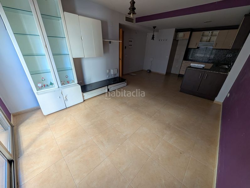 Foto b3725686-075e-49e1-a4cf-3b10a2d85726. Piso en Centre Torredembarra