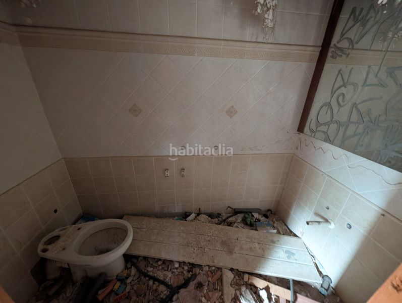 Foto c2a17afd-df0e-4f10-a2eb-9fe8489a51e2. Casa amb piscina a Creixell