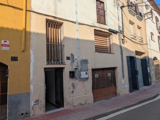 Appartement  Carrer barà 16. Piso en roda de berà - oportunidad de inversión en zona tranquil
