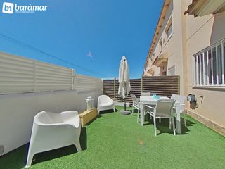 Casa aparellada a Carrer Mimoses