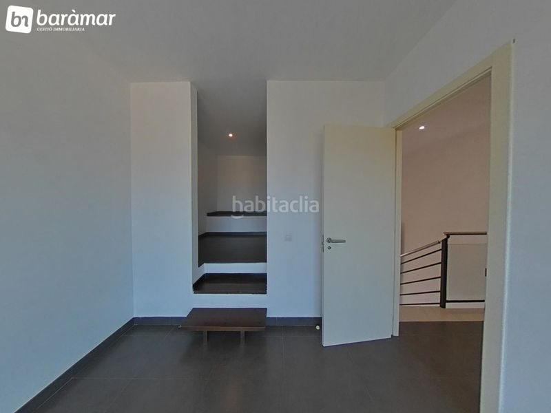 Foto 07fa035f-fb4d-4763-802f-43f32d59fa78. Casa aparellada amb calefacció aparcament a Els Masos - Els Garrofers Coma-ruga