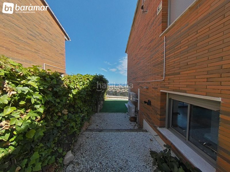 Foto 08852636-9396-40a7-9a26-3ac3cfd7633c. Casa aparellada amb calefacció aparcament a Els Masos - Els Garrofers Coma-ruga