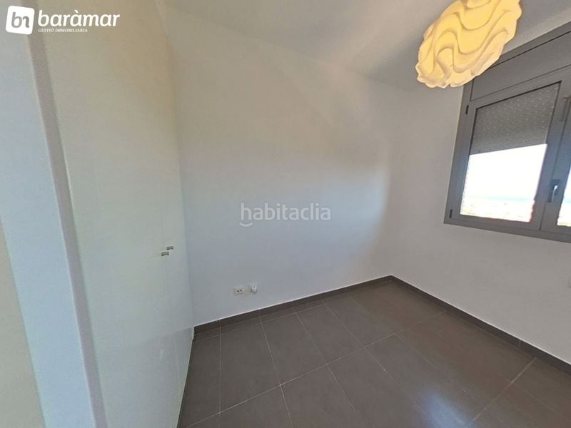 Foto fe5e5fcc-611b-4d5e-92ba-8d915a82b30b. Casa aparellada amb calefacció aparcament a Els Masos - Els Garrofers Coma-ruga
