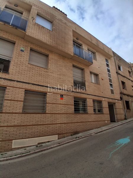 Foto 523639bb-8f3d-4cbe-9520-e76f923fa80f. Pis amb aparcament a Arboç (L´)