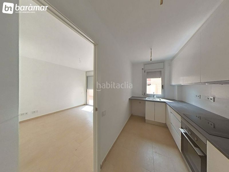 Foto bc5656ef-5ae5-4d0d-ad98-830aebd84de6. Pis amb aparcament a Arboç (L´)