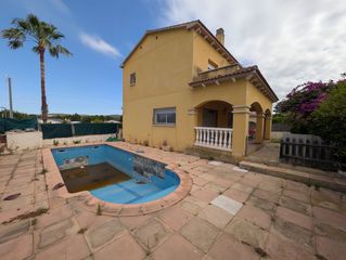Casa  Carrer joan gris 10. Casa de venta en creixell – la plana
