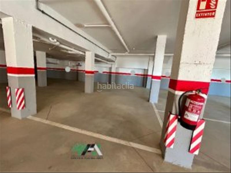 Foto 3e114037-0762-4804-bac4-0c9786a58d6e. Aparcament cotxe a Baeza