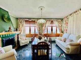 Casa  Calle sor felisa ancín. Casa / chalet adosado en venta en paseo las murallas, baeza