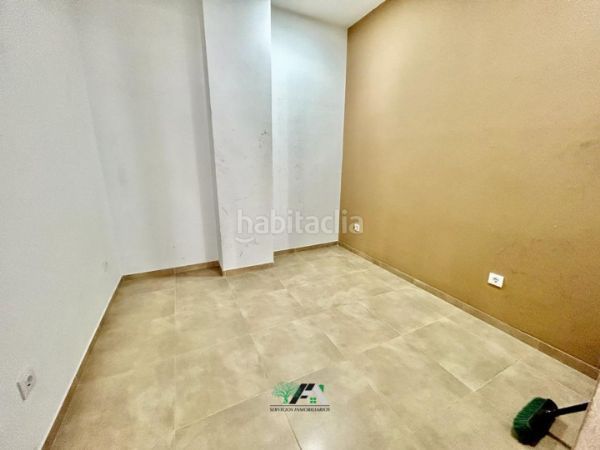 Foto 2127f73c-2b4f-44cc-9cb9-9822d03b26bf. Lloguer local comercial a Úbeda