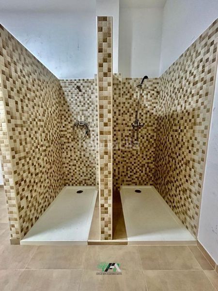 Foto 91976be0-e7e3-4de5-8ded-cff91a654498. Lloguer local comercial a Úbeda