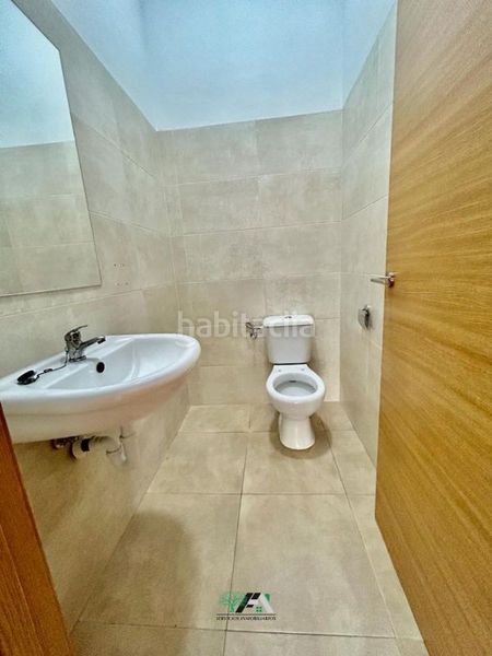 Foto d4b8ea00-c4d8-4bfc-8e99-e3e27afbc3e4. Lloguer local comercial a Úbeda