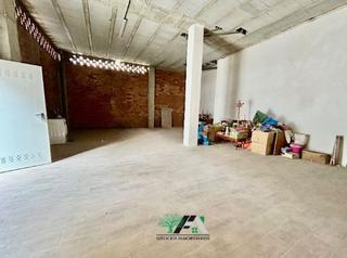 Local Comercial  Calle baeza. Local en venta en calle baeza, úbeda