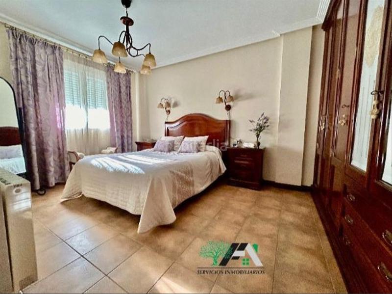 Foto 76b69c0d-dc19-442f-90d3-697499effdb2. Casa  / chalet adosado en venta en nutroton, en Baeza