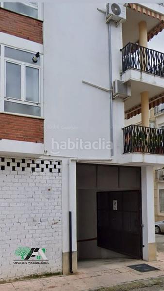 Foto 81a724f9-28db-48ae-9e00-ac89beabd121. Autoparkplatz in Baeza