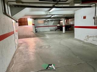 Aparcament cotxe  Calle almería. Garaje en venta en calle almería, baeza