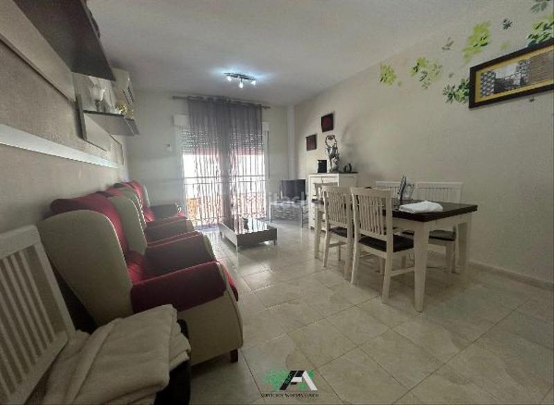 Foto 93516514-a229-4353-9aa8-122a582f55a3. Piso  en venta en calle cura, en Baeza
