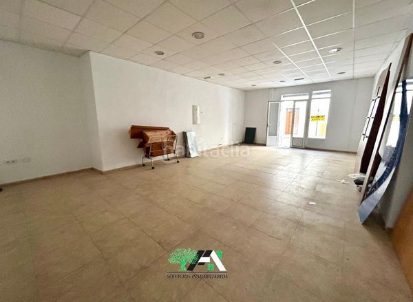 Foto 60185256-391d-464f-8b7e-5708793dcb54. Lloguer local comercial a Baeza