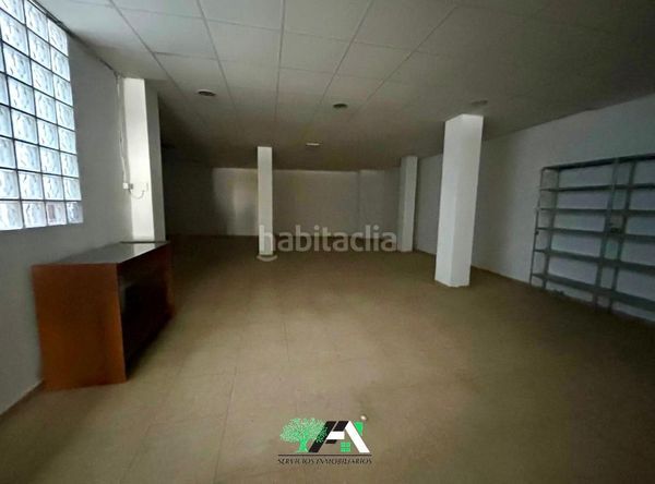 Foto 8d99c919-1a60-46b8-8fb8-386fd9ae289f. Lloguer local comercial a Baeza