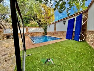 Location Chalet  Carretera córdoba-valencia. Casa / chalet adosado en alquiler en carretera yedra, baeza