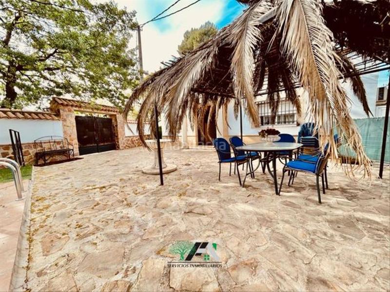 Foto ef11f435-5576-488f-995d-0497caf1c159. Miete chalet mit kamin parking pool in Baeza