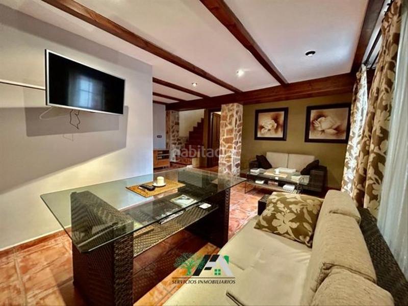 Foto f1db8a04-e09b-410c-96b6-9e18c9c4ca90. Miete chalet mit kamin parking pool in Baeza