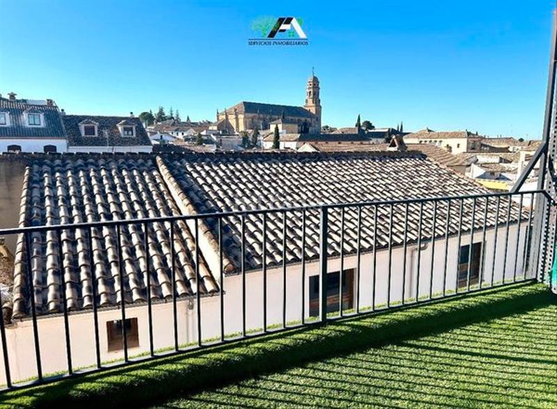 Foto 878910a4-f0ec-4c6b-b163-c0df0a590d2a. Location attique dans Baeza